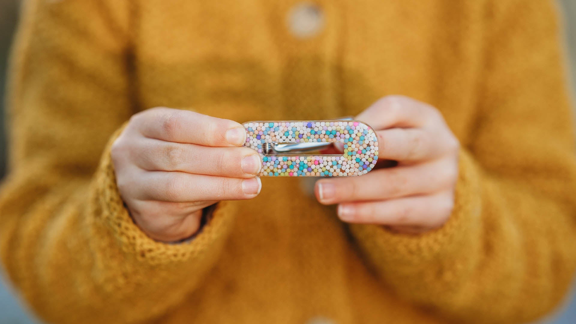 How to Keep Hair Clips from Slipping (7 Tricks That Work)