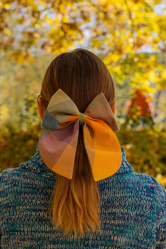 Donna Checkered Hair Bow