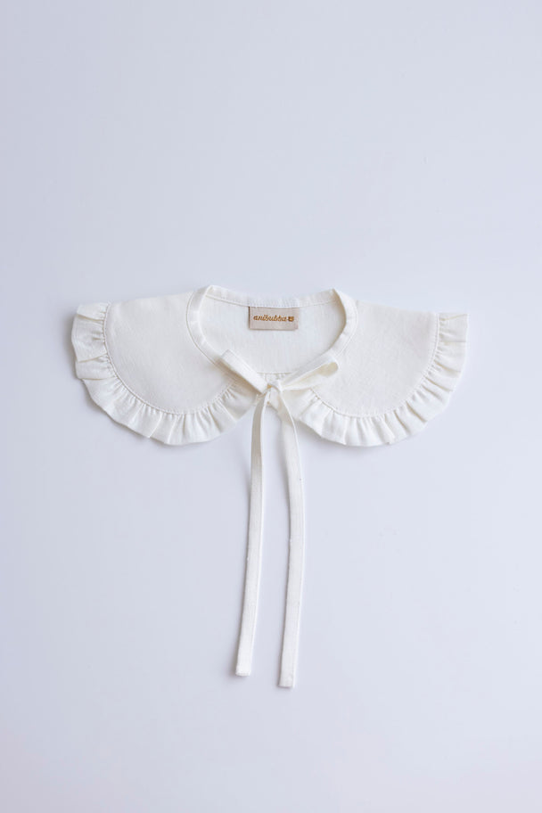 White Linen Peter Pan Collar With Ruffle