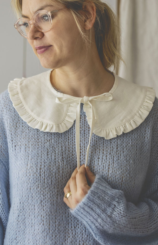 White Linen Peter Pan Collar With Ruffle