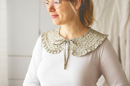 Cotton Peter Pan Collar with Ruffle – Blue Flowers