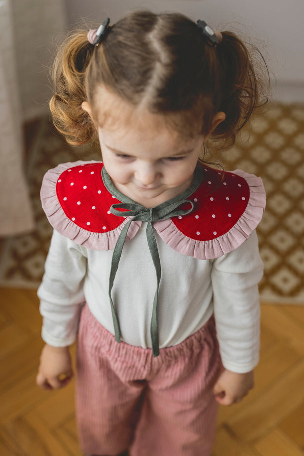 Linen Peter Pan Collar with ruffle Fairytale Strawberry