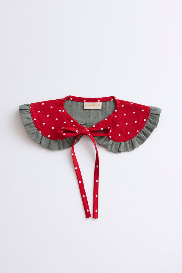Linen Peter Pan Collar with Ruffle – Red Strawberry