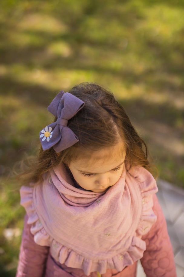 Linen Hair clip  Bow Bambina with embroidered Daisy flower