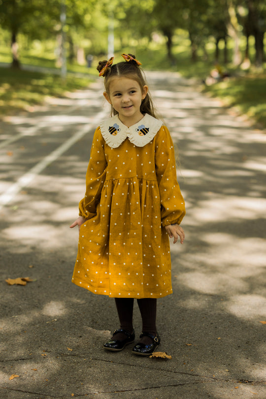Children LInen Dress With Peter Pan Collar Honey Bee