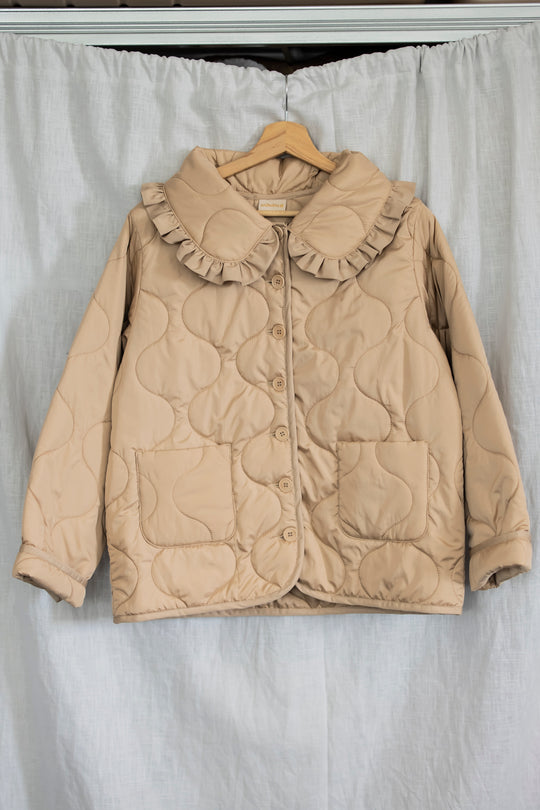 Dune Quilted Jacket with ruffled collar