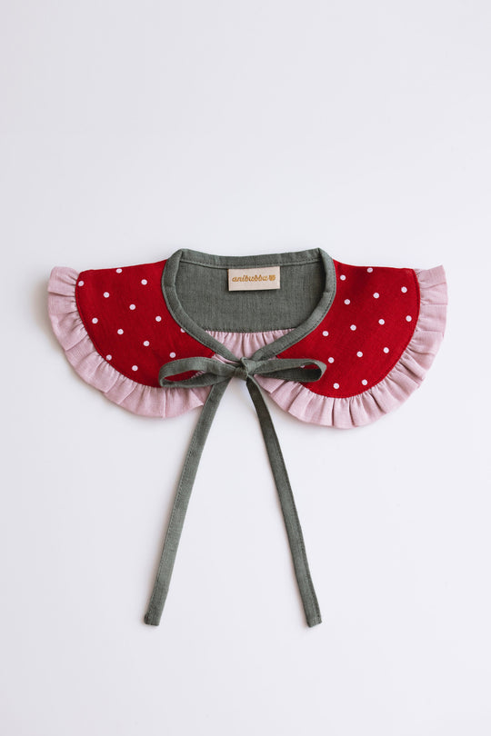Linen Peter Pan Collar with ruffle Fairytale Strawberry
