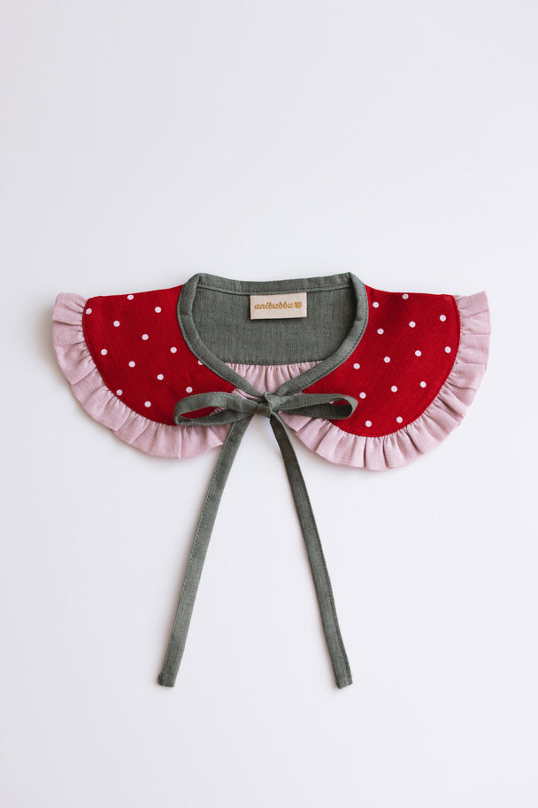 Linen Peter Pan Collar with ruffle Fairytale Strawberry