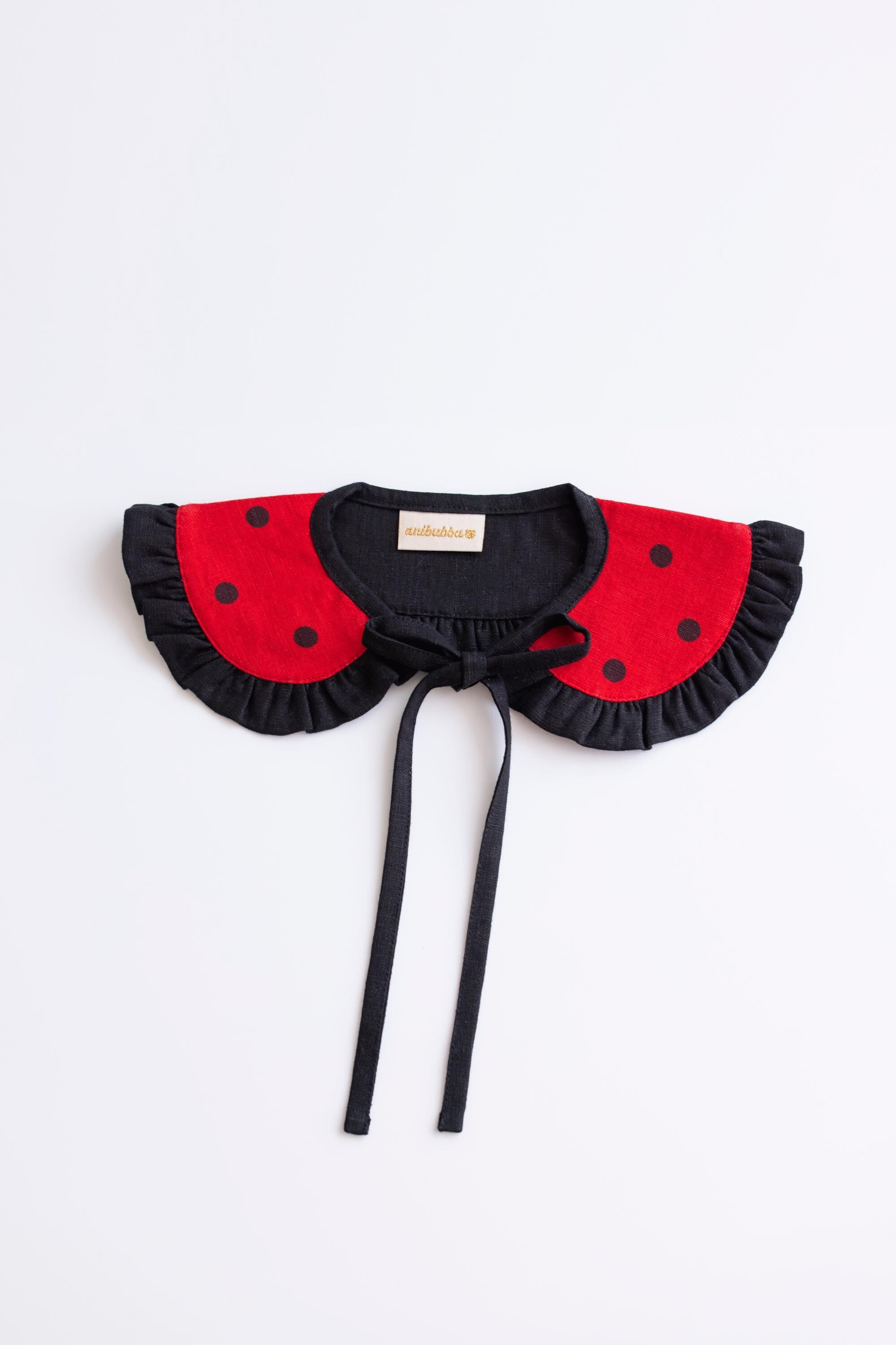 Linen Peter Pan Collar with Ruffle - Ladybird