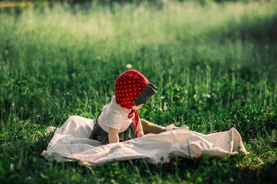 Linen Bonnet Red Strawberry