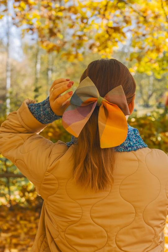 Donna Checkered Hair Bow